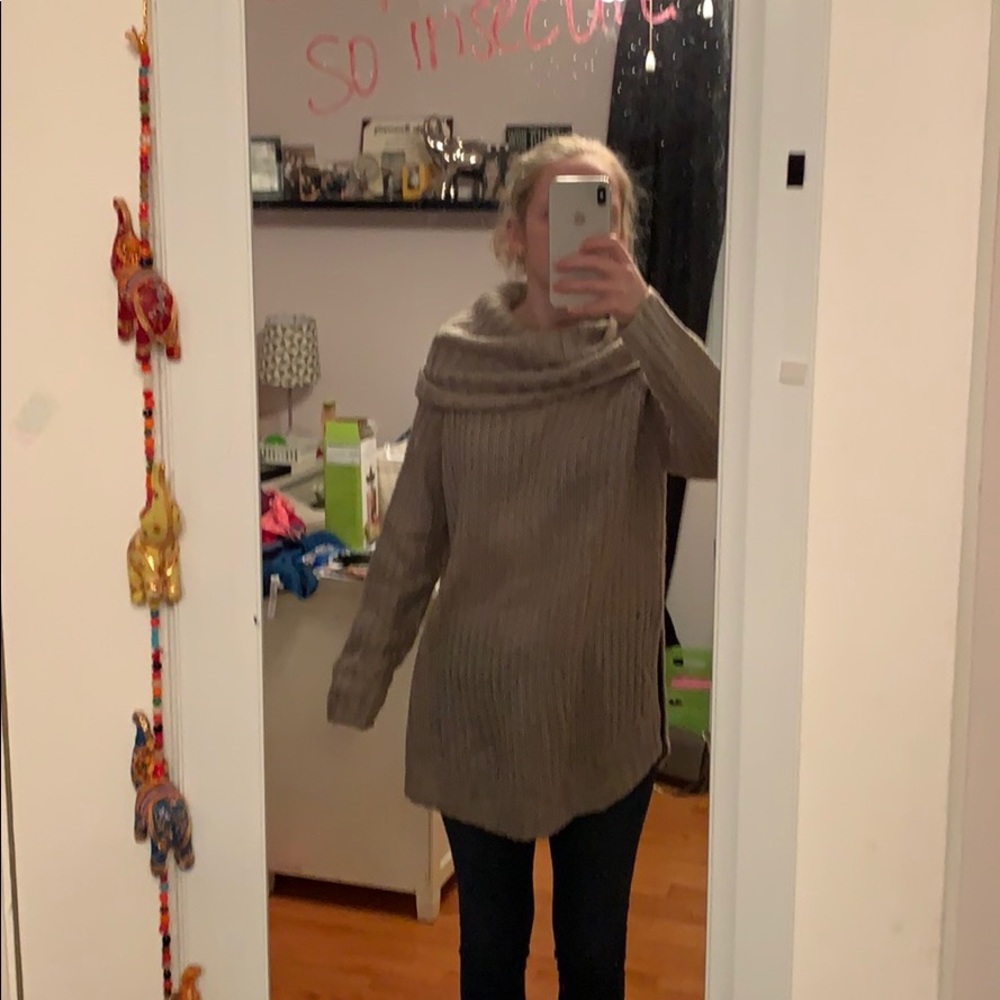 Turtleneck tunic sweater